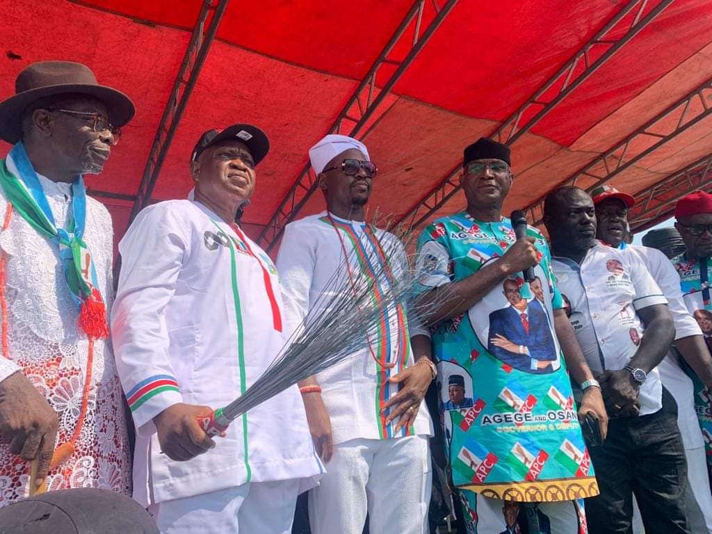From left Olorogun O'tega Emerhor, Rt. Hon. Friday Osanebi and Senator Ovie Omo-Agege and another APC leader during campaign at Koko, Warri North LGA.